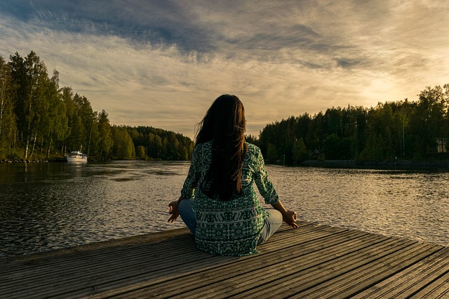 žena, meditace